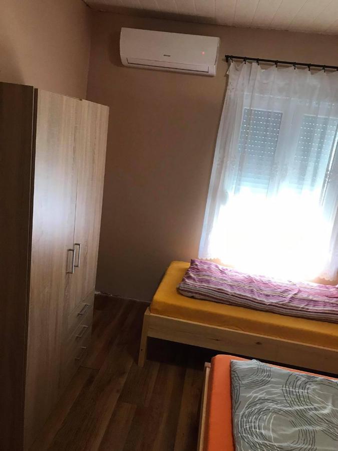 Tahiti Apartman Apartment Hajdúszoboszló Exterior foto
