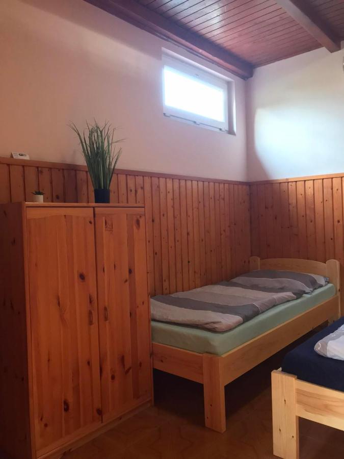 Tahiti Apartman Apartment Hajdúszoboszló Exterior foto