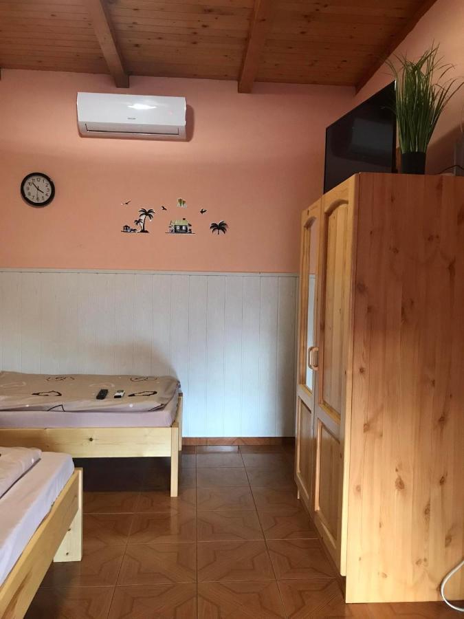 Tahiti Apartman Apartment Hajdúszoboszló Exterior foto